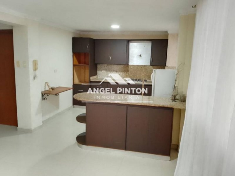 Foto Apartamento en Alquiler en Plaza de todos, Maracaibo, Zulia - U$D 250 - APA236565 - BienesOnLine