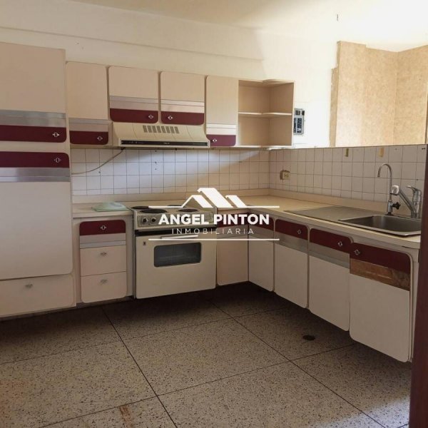 Foto Apartamento en Alquiler en Maracaibo, Zulia - U$D 160 - APA241698 - BienesOnLine