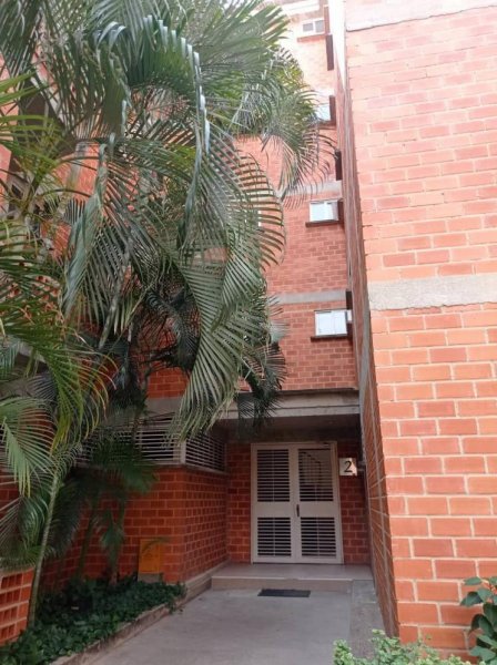 APARTAMENTO ALTO MONTE I CIUDAD ALIANZA GUACARA. LUISA MEZONES VENDE