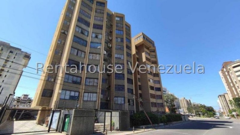 Foto Apartamento en Alquiler en Maracaibo, Zulia - U$D 450 - APA244302 - BienesOnLine