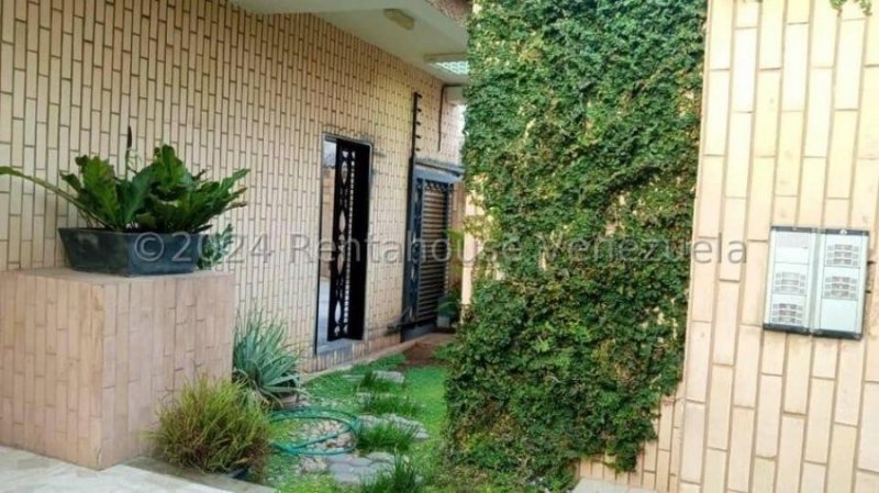 Foto Apartamento en Alquiler en Maracaibo, Zulia - U$D 250 - APA231315 - BienesOnLine