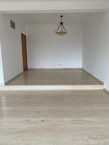 Foto Apartamento en Alquiler en Maracaibo, Zulia - U$D 600 - APA244243 - BienesOnLine