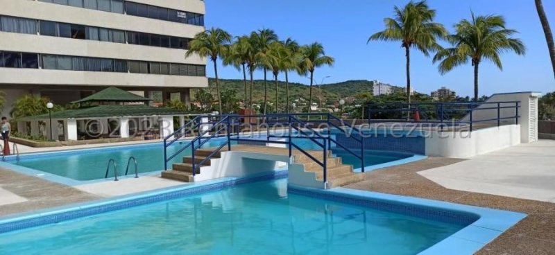 Apartamento con vista al mar en Playa Moreno  Isla de Margarita