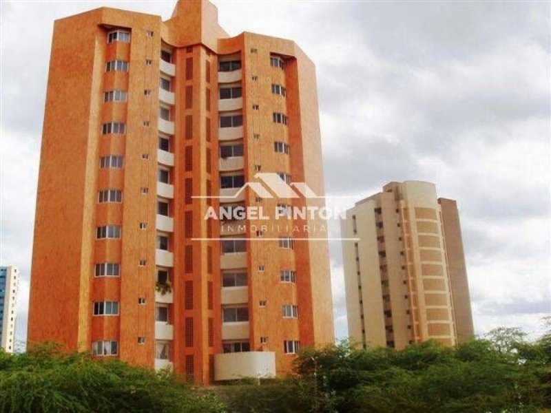 Apartamento en Alquiler en El Milagro Maracaibo, Zulia