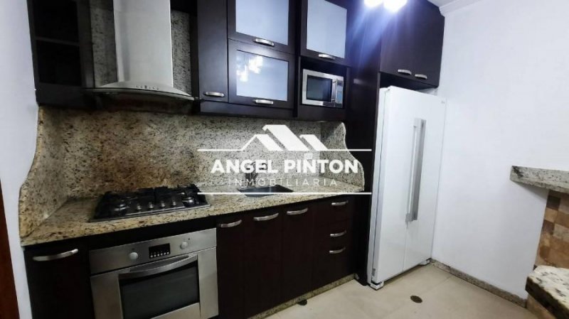 Foto Apartamento en Alquiler en Maracaibo, Zulia - U$D 550 - APA242856 - BienesOnLine