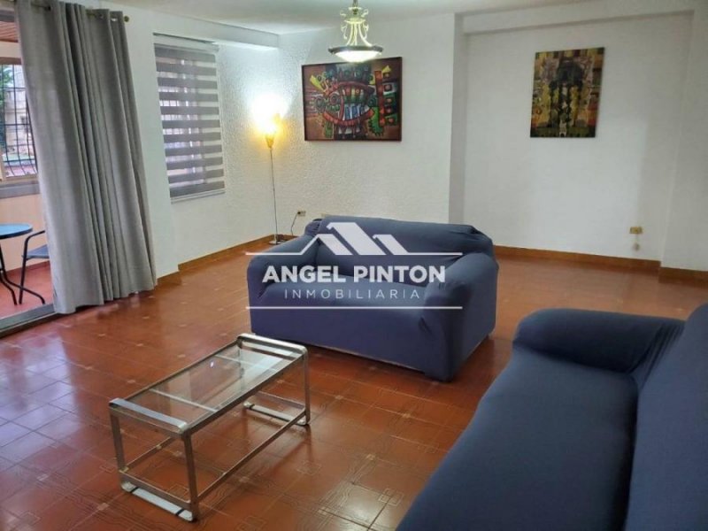 APARTAMENTO EN ALQUILER EN AV CECILIO ACOSTA MARACAIBO API 7076