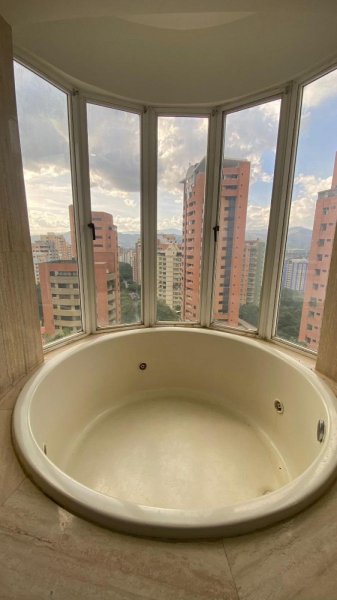 Apartamento en Alquiler en la trigaleña Valencia, Carabobo