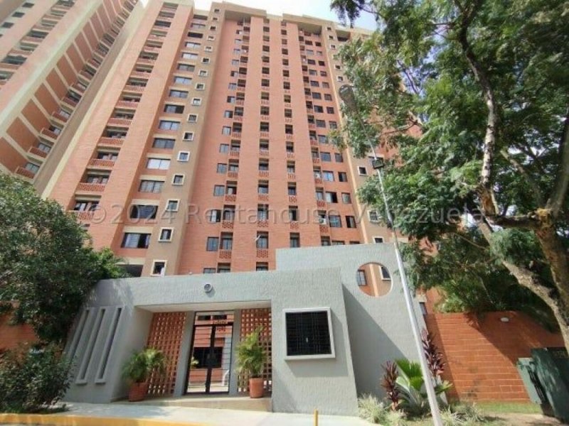 Foto Apartamento en Alquiler en Valencia, Carabobo - U$D 370 - APA239137 - BienesOnLine