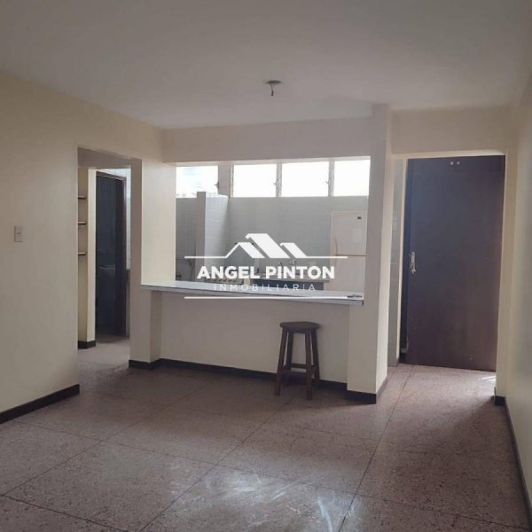 Foto Apartamento en Alquiler en Maracaibo, Zulia - U$D 150 - APA215606 - BienesOnLine