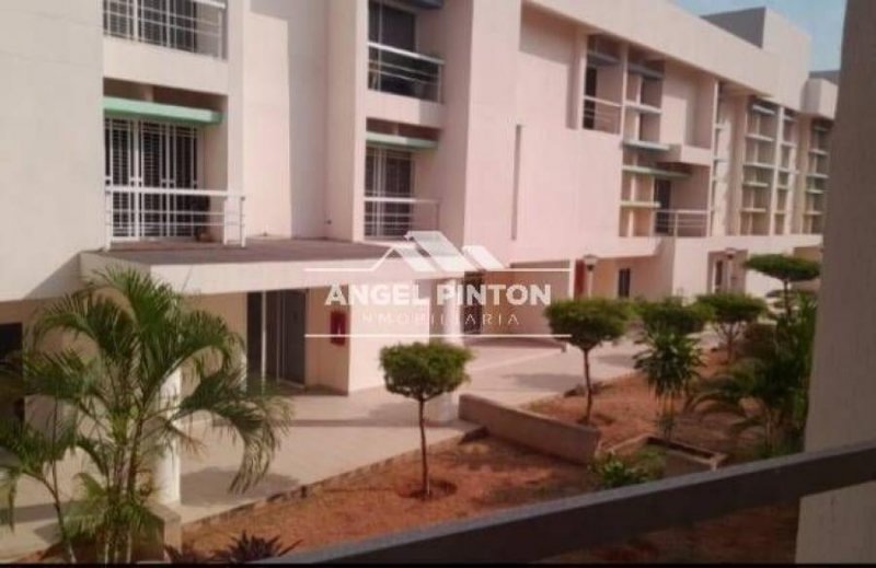 Foto Apartamento en Alquiler en Maracaibo, Zulia - U$D 300 - APA201636 - BienesOnLine