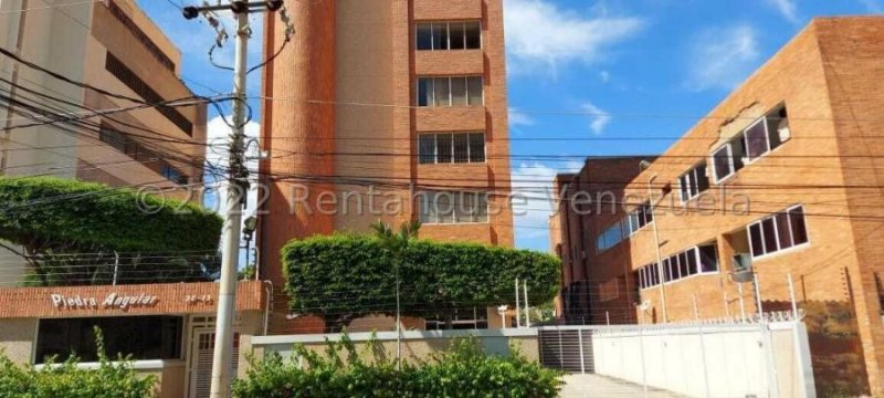 Foto Apartamento en Alquiler en LA LAGO, Maracaibo, Zulia - U$D 450 - APA202580 - BienesOnLine