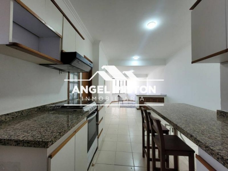 APARTAMENTO EN ALQUILER LA LAGO MARACAIBO ZULIA