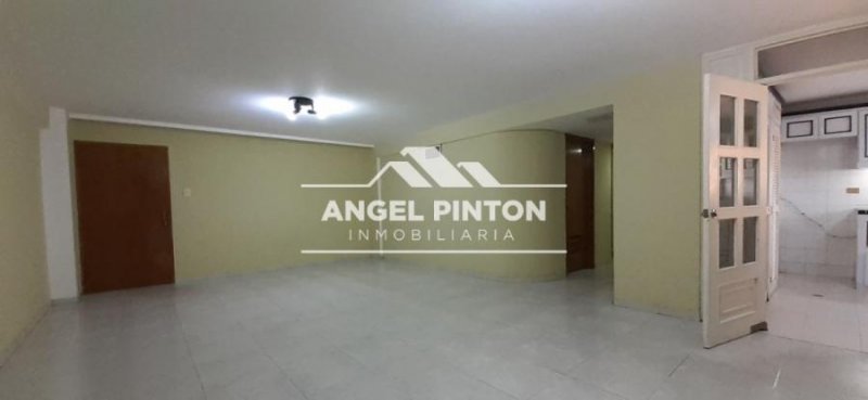 Foto Apartamento en Alquiler en Este, Maracaibo, Zulia - U$D 350 - APA244068 - BienesOnLine