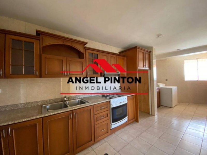 Foto Apartamento en Alquiler en Maracaibo, Zulia - U$D 330 - APA174783 - BienesOnLine