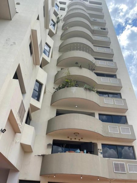 Foto Apartamento en Venta en San José, Valencia, Carabobo - U$D 39.000 - APV225056 - BienesOnLine