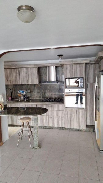 Apartamento en Alquiler en El Marques Sucre, Miranda