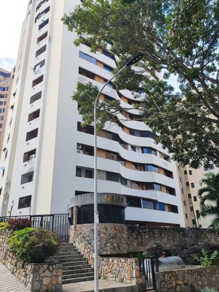 Foto Apartamento en Alquiler en EL PARRAL, Valencia, Carabobo - U$D 350 - APA185668 - BienesOnLine