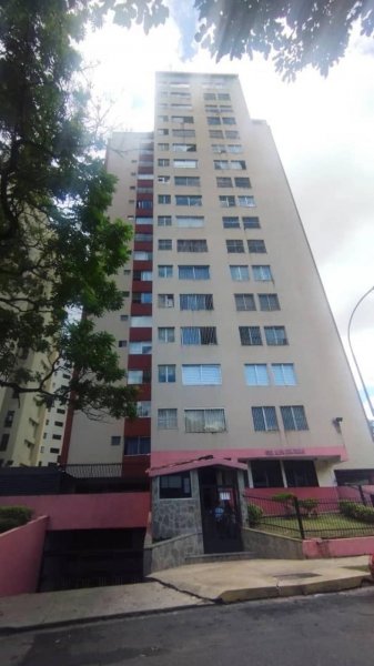 Foto Apartamento en Venta en Apartamento en Las Chimeneas, Res Alfa Centauro., Valencia, Carabobo - U$D 19.000 - APV217281 - BienesOnLine