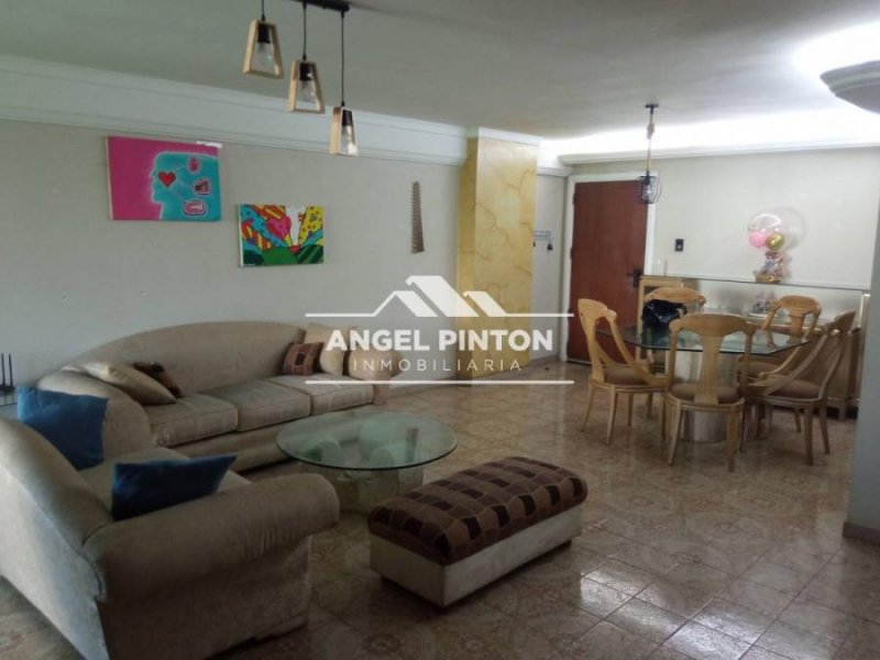 Foto Apartamento en Venta en Santa Rita, Maracaibo, Zulia - U$D 20.000 - APV232337 - BienesOnLine