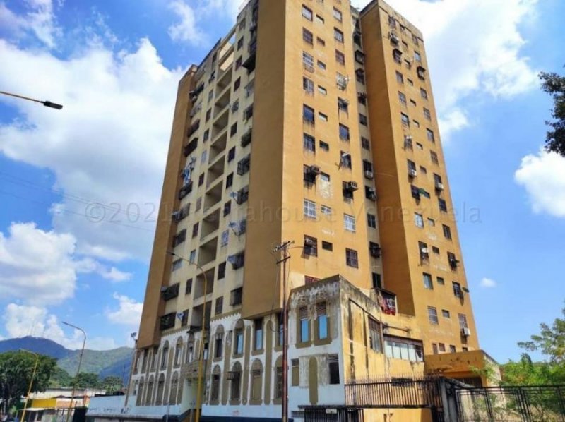 Foto Apartamento en Venta en Avenida Lara, Valencia, Carabobo - U$D 16.000 - APV165084 - BienesOnLine