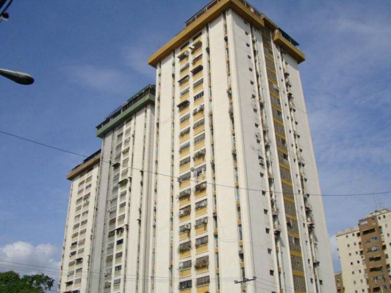 Foto Apartamento en Venta en Base Aragua, Maracay, Aragua - BsF 60.000.000 - APV96396 - BienesOnLine