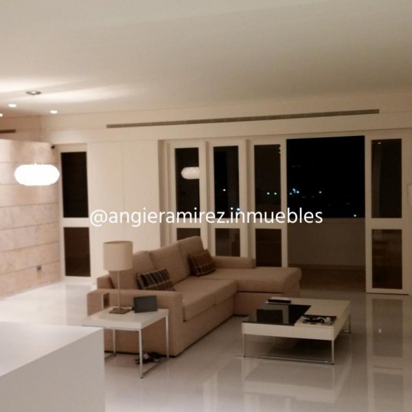 Apartamento en Venta Caraballeda La Guaira