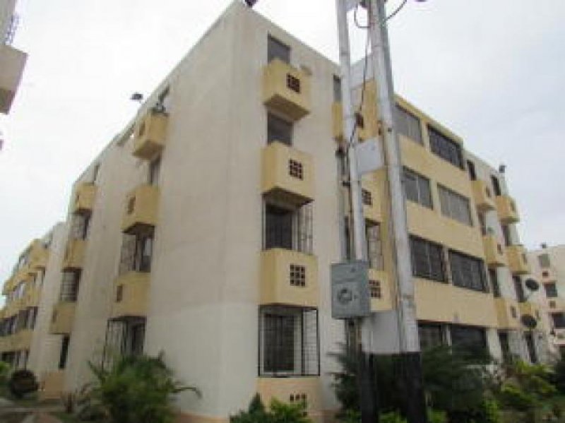 Foto Apartamento en Venta en Ciudad Alianza, Guacara, Carabobo - BsF 25.000.000 - APV81006 - BienesOnLine