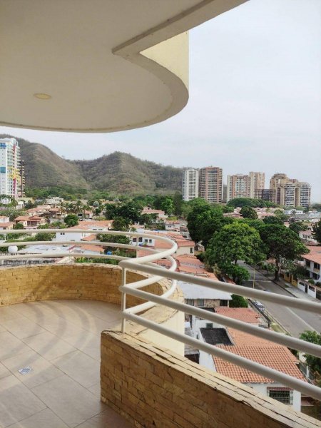 Apartamento en Venta en LA TRIGALEÑA Valencia, Carabobo