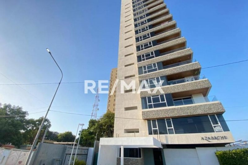 Apartamento en Venta Edif. Azabache Av. Universidad  Remax Millenium