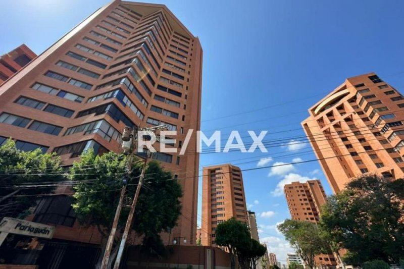 Apartamento en Venta Edif. Pariaguan Sector Bellas Artes Remax Millenium