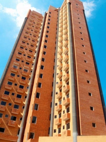 Foto Apartamento en Venta en EL BOSQUE, Valencia, Carabobo - U$D 65.000 - APV142005 - BienesOnLine