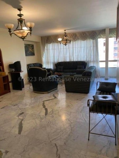 Apartamento en venta El cigarral  24-6752