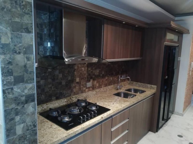 Foto Apartamento en Venta en altos de el parral, res royal palace, Carabobo - U$D 85.000 - APV135126 - BienesOnLine