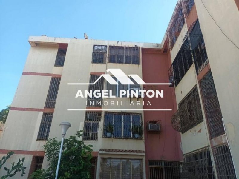 APARTAMENTO EN VENTA EL VARILLAL MARACAIBO API 69007