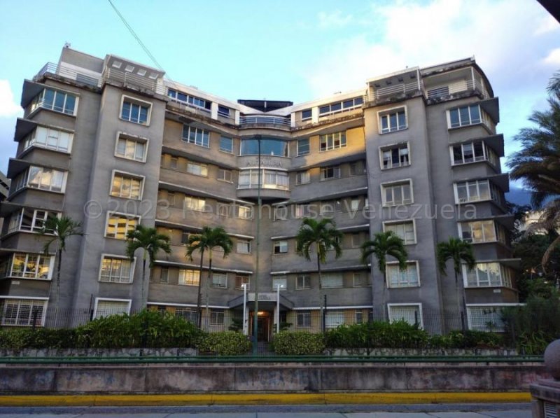 Apartamento en Venta en Altamira, Caracas. 244 mrs2