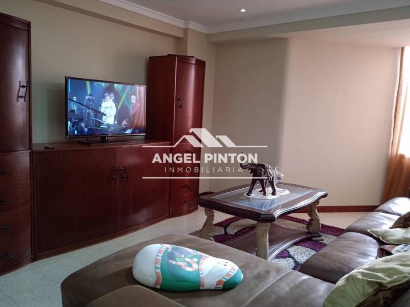 Foto Apartamento en Venta en Avenida Bella Vista, Maracaibo, Zulia - U$D 28.500 - APV232913 - BienesOnLine