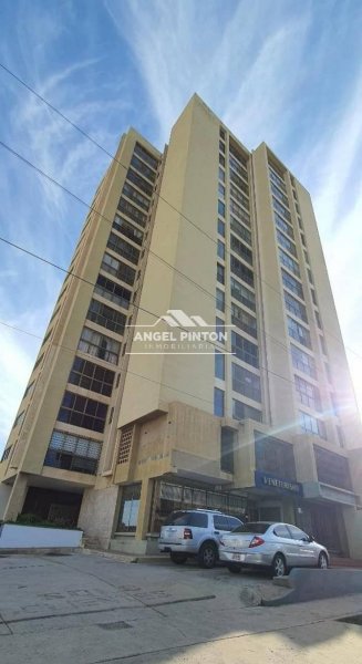 Foto Apartamento en Venta en Maracaibo, Zulia - U$D 17.000 - APV198474 - BienesOnLine