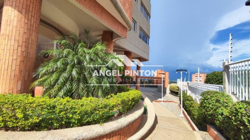 Foto Apartamento en Venta en Maracaibo, Zulia - U$D 40.000 - APV242272 - BienesOnLine