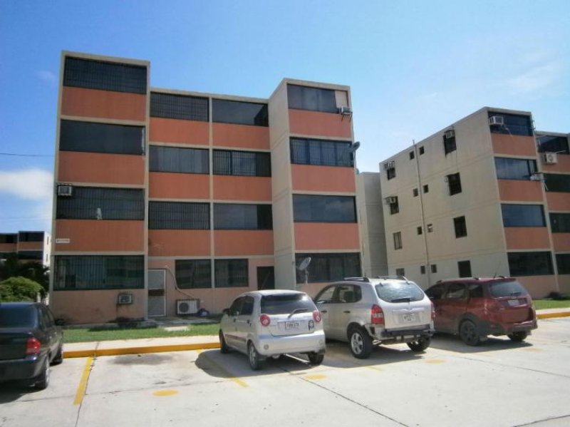 Foto Apartamento en Venta en Los Guayos, Los Guayos, Carabobo - BsF 6.500.000 - APV68972 - BienesOnLine