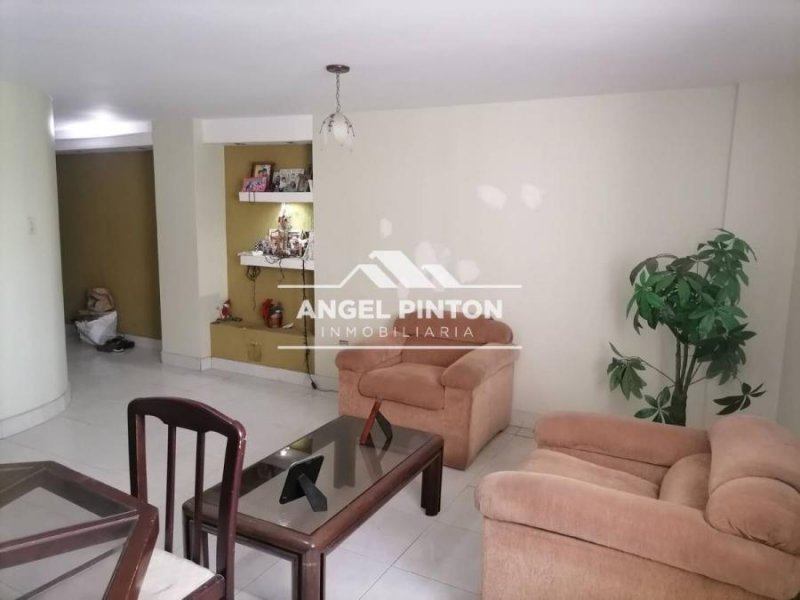 Foto Apartamento en Venta en Maracaibo, Zulia - U$D 9.500 - APV232643 - BienesOnLine