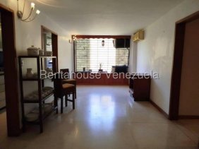 Apartamento en Venta en Colinas de La Tahona Caracas, Distrito Federal