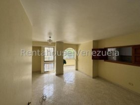 Apartamento en Venta en Colinas de Santa Monica Caracas, Distrito Federal