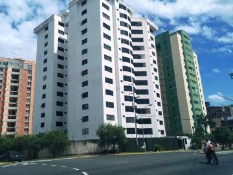 Foto Apartamento en Venta en Valencia, Carabobo - U$D 50.000 - DEV110546 - BienesOnLine