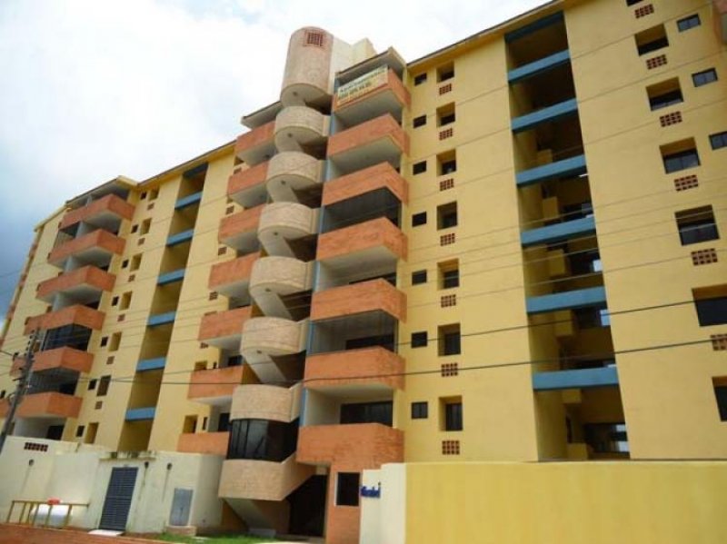 Foto Apartamento en Venta en El Naranjal, Naguanagua, Carabobo - BsF 670.000 - APV44210 - BienesOnLine