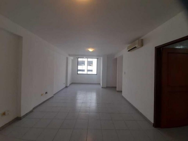 Foto Apartamento en Venta en Valencia, Valencia, Carabobo - U$D 23.000 - APV210958 - BienesOnLine