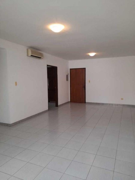 Apartamento en Venta en Valencia Valencia, Carabobo