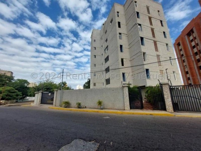 Foto Apartamento en Venta en Maracaibo, Zulia - U$D 12.000 - APV236521 - BienesOnLine