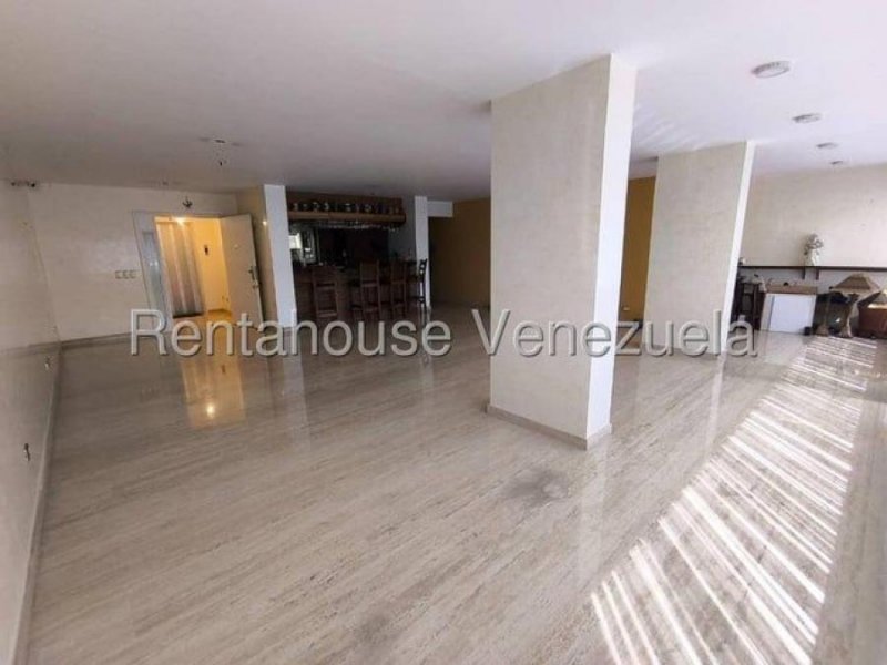 Foto Apartamento en Venta en LA FLORIDA, Caracas, Distrito Federal - U$D 120.000 - APV239736 - BienesOnLine