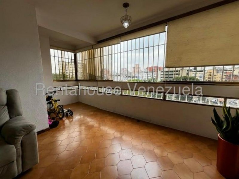 Foto Apartamento en Venta en LA FLORIDA, Caracas, Distrito Federal - U$D 62.000 - APV246773 - BienesOnLine