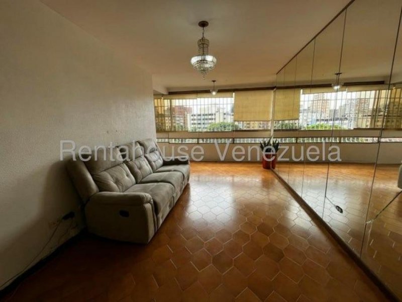 Foto Apartamento en Venta en LA FLORIDA, Caracas, Distrito Federal - U$D 62.000 - APV246845 - BienesOnLine